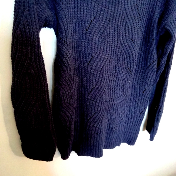 Chenille Pointelle Knit V-Neckline Sweater - Picture 4 of 8